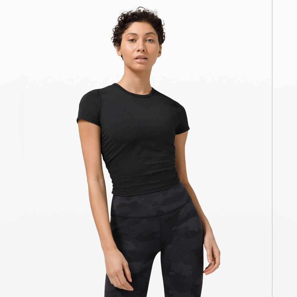 Lululemon All It Takes Short Sleeve *Train in Black